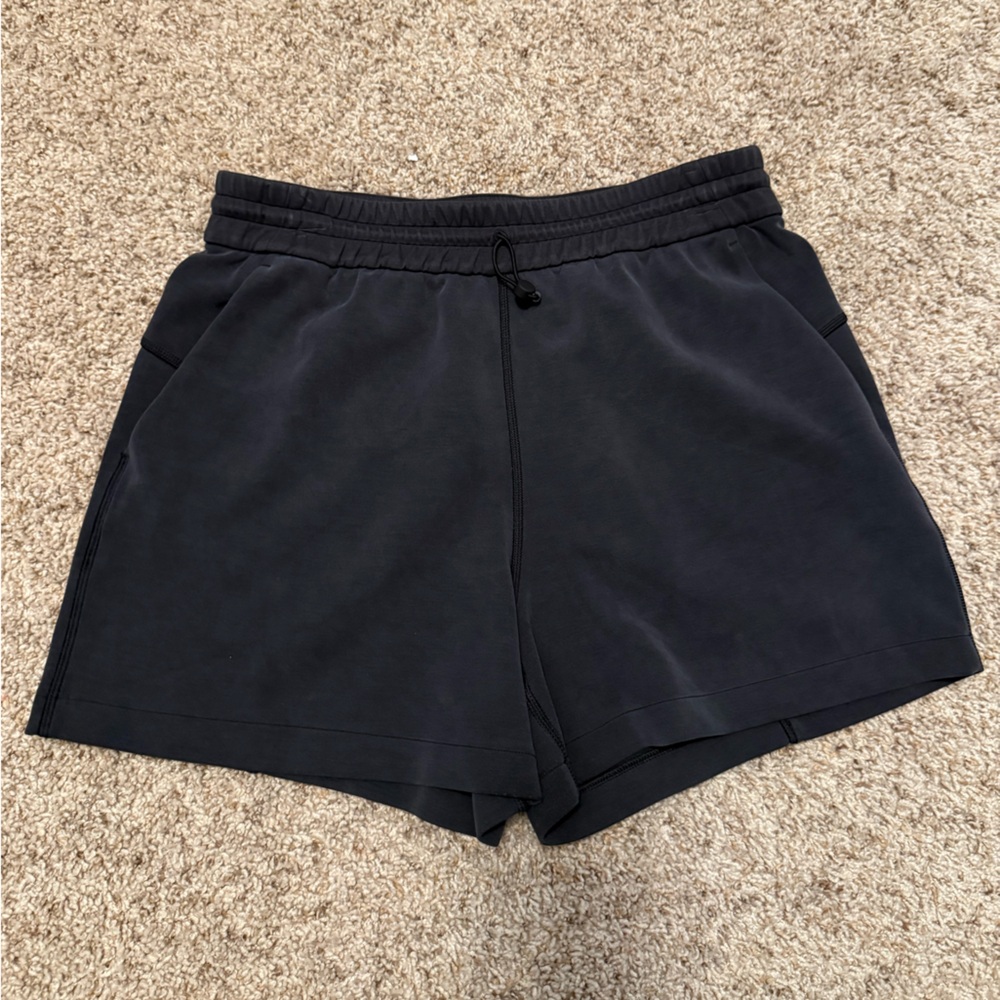 Lululemon Softstreme High-Rise Short 4”